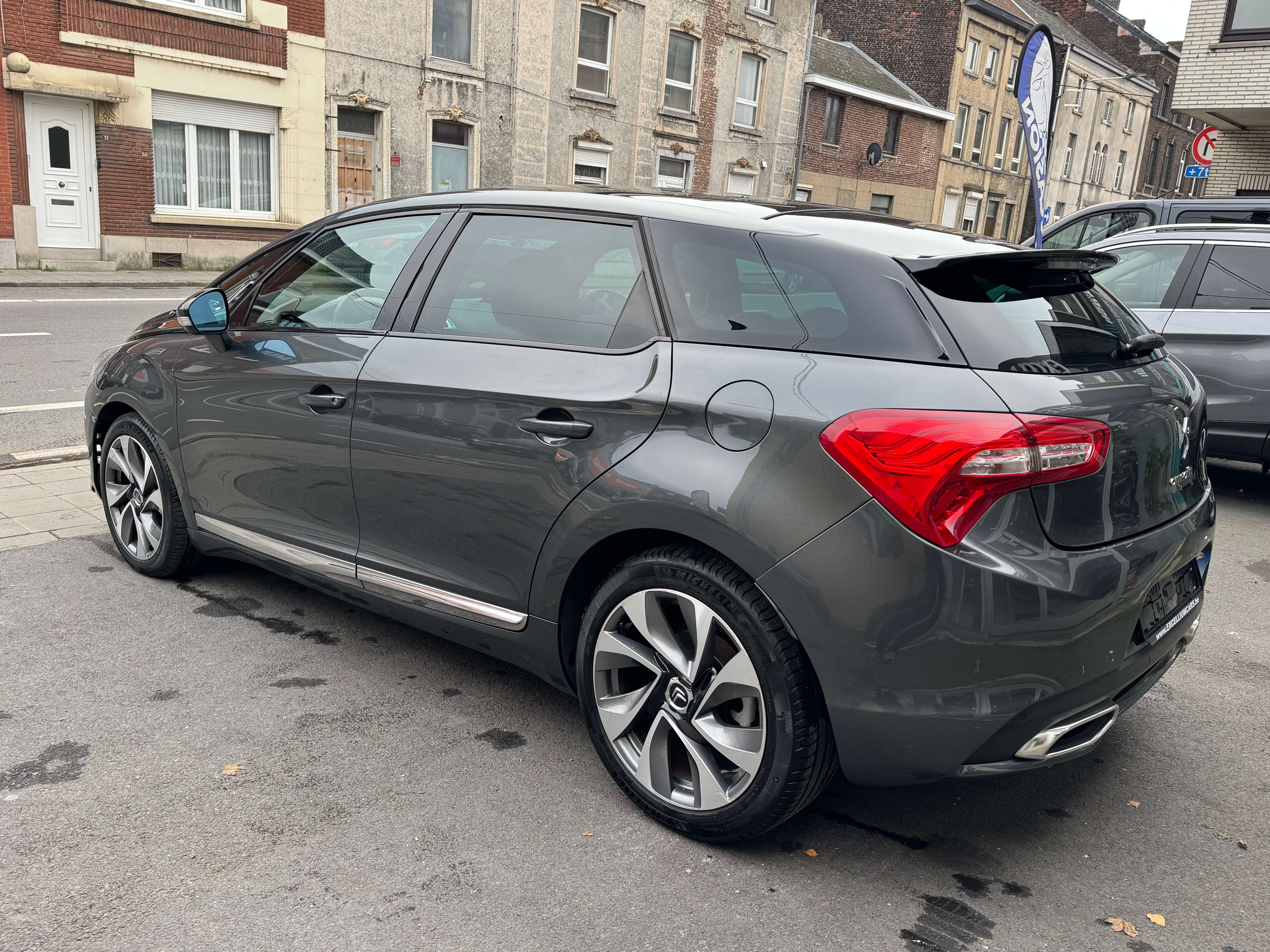 Citroen DS5 2.0 HDi Be Chic Toi Pano Cuir Gps Led Camera Carnt