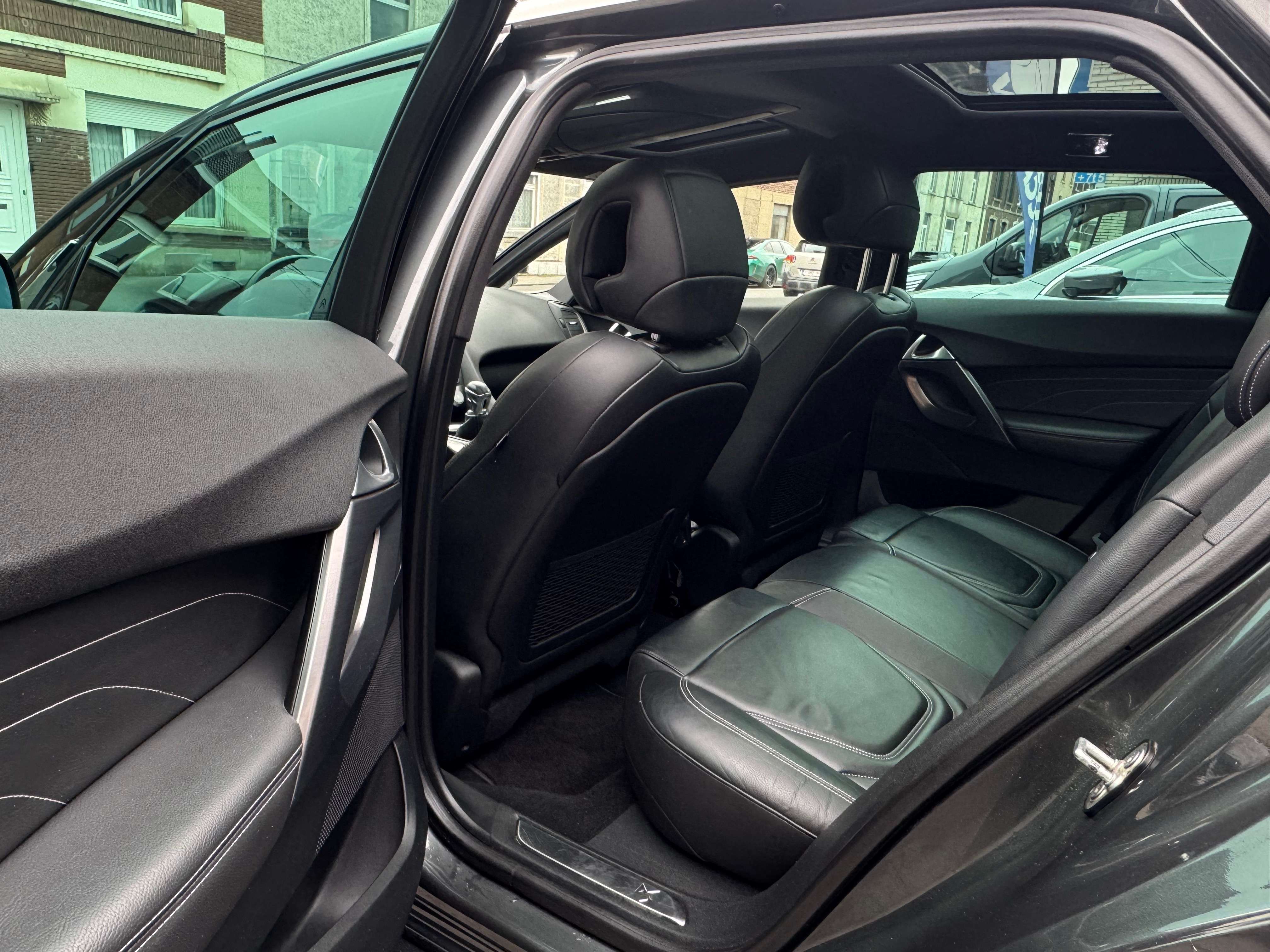 Citroen DS5 2.0 HDi Be Chic Toi Pano Cuir Gps Led Camera Carnt
