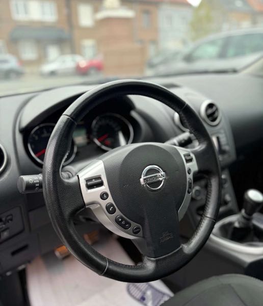 Nissan Qashqai II 1.5 DCI 110 WHITE EDITION