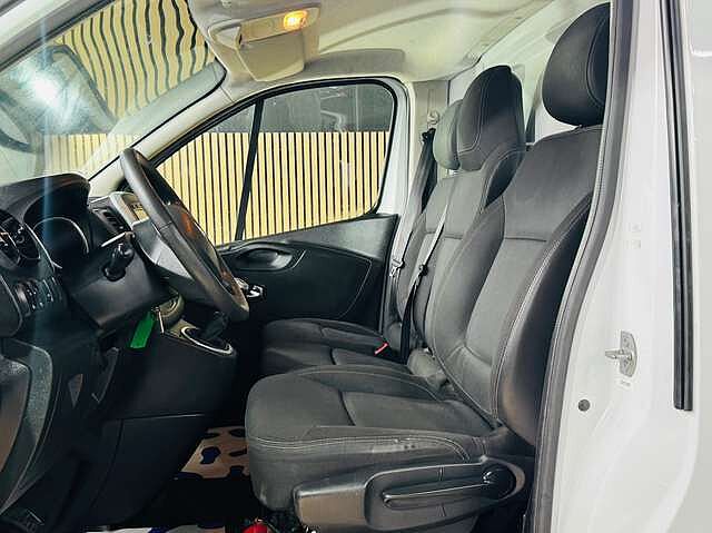 Renault Trafic 2.0DCI * 3 PLACES * UTILITAIRE * GAR 12 MOIS *
