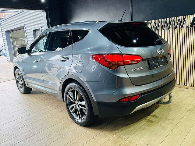 Hyundai SANTA FE 2.2 CRDi 4WD Executive * 7 PLACES * GAR 12 MOIS