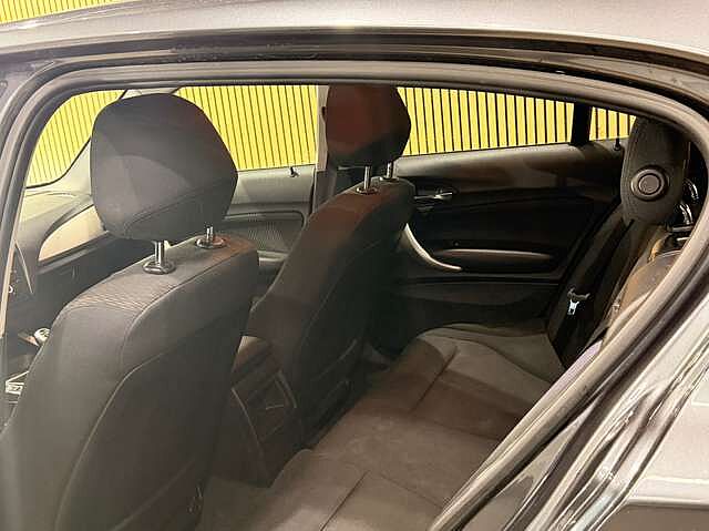 BMW 116 5-door 116ed * GPS *