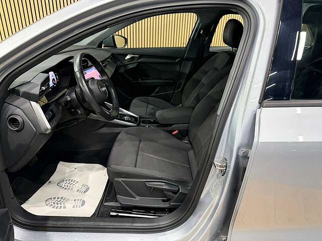 Audi A3 Sportback Sportback 30 TFSI * GAr 12 MOIS * cockpit * Sport