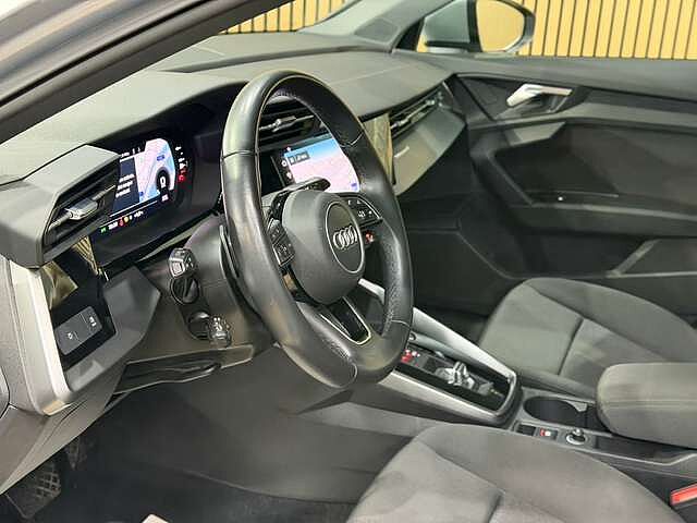 Audi A3 Sportback Sportback 30 TFSI * GAr 12 MOIS * cockpit * Sport