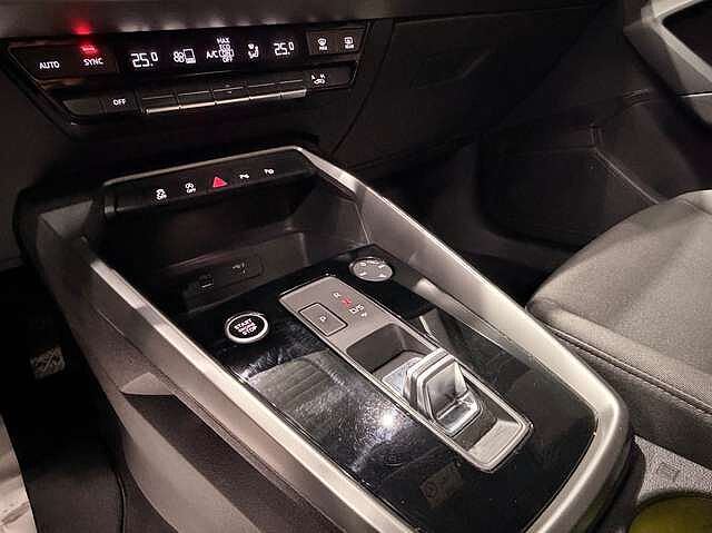 Audi A3 Sportback Sportback 35 TFSI * SPORT * GAR 12 MOIS * COCKPIT