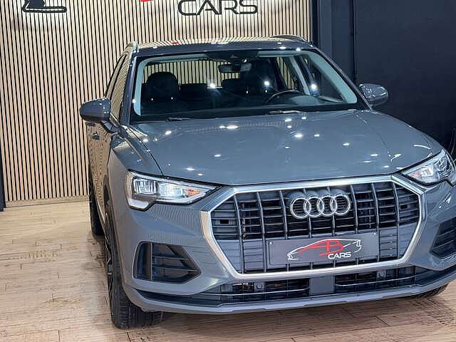 Audi Q3 35 TDi * GARANTIE 12 MOIS * S TRONIC * SPORT *