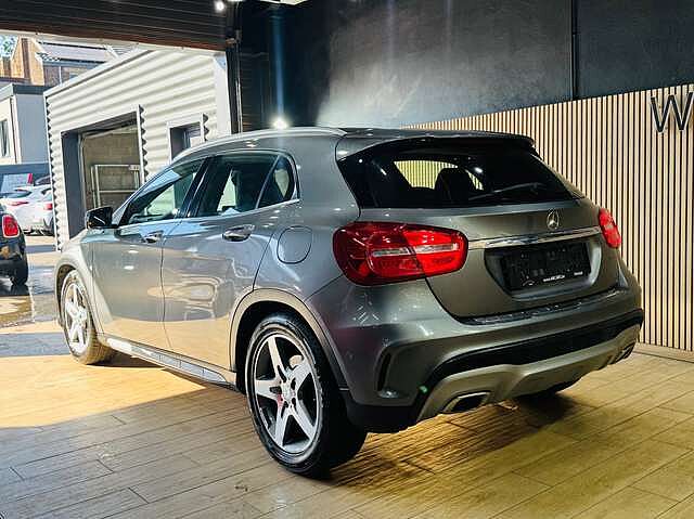 Mercedes-Benz GLA 180 * PACK AMG * GARANTIE 12 MOIS * 1ER PROP *