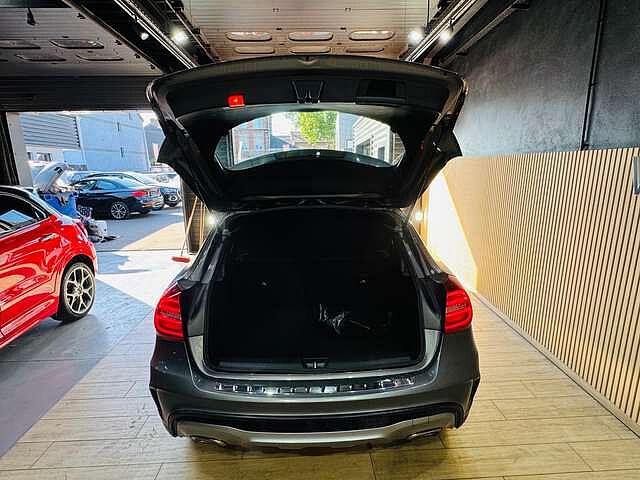Mercedes-Benz GLA 180 * PACK AMG * GARANTIE 12 MOIS * 1ER PROP *