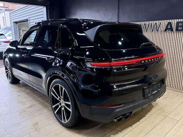 Porsche Cayenne E-Hybrid 3.0 Turbo V6 (346 kW) * FULL OPTIONS *