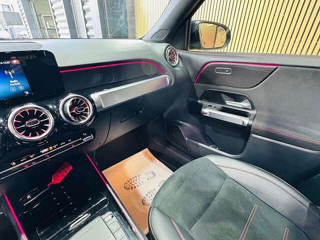 Mercedes-Benz GLB 200 * PACK AMG * GARANTIE 12 MOIS * 1ER PROP *