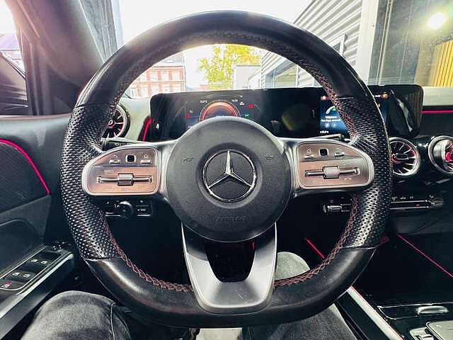 Mercedes-Benz GLB 200 * PACK AMG * GARANTIE 12 MOIS * 1ER PROP *