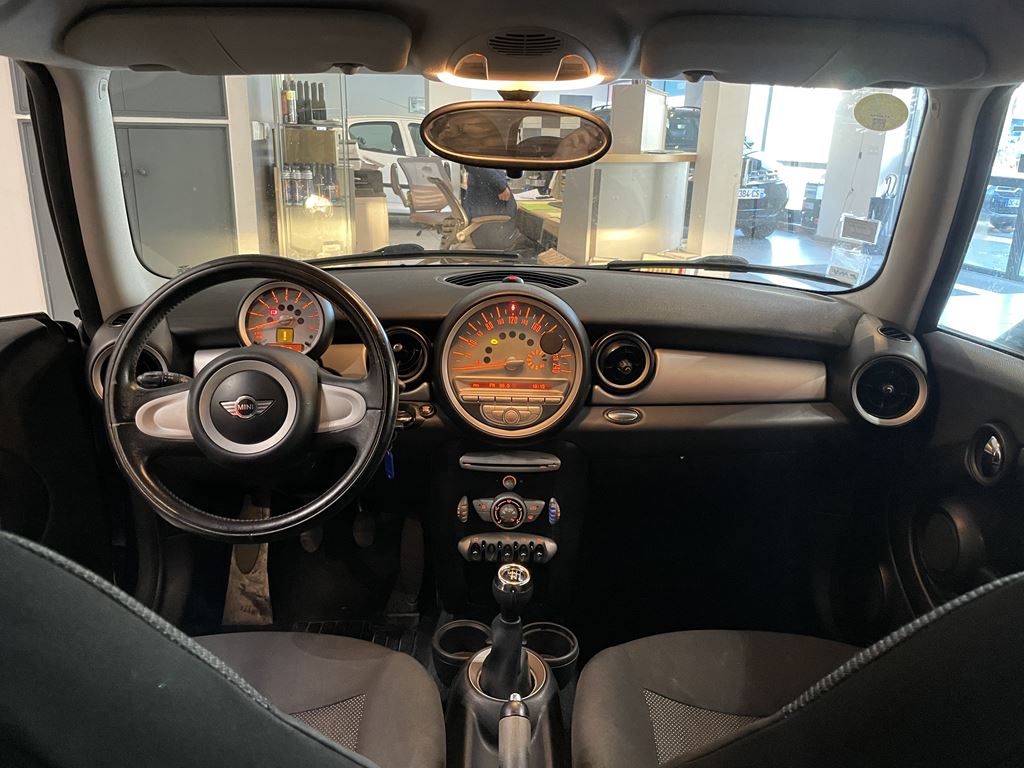 Mini ONE MINI R56 SALT BV6 1.4I - 95