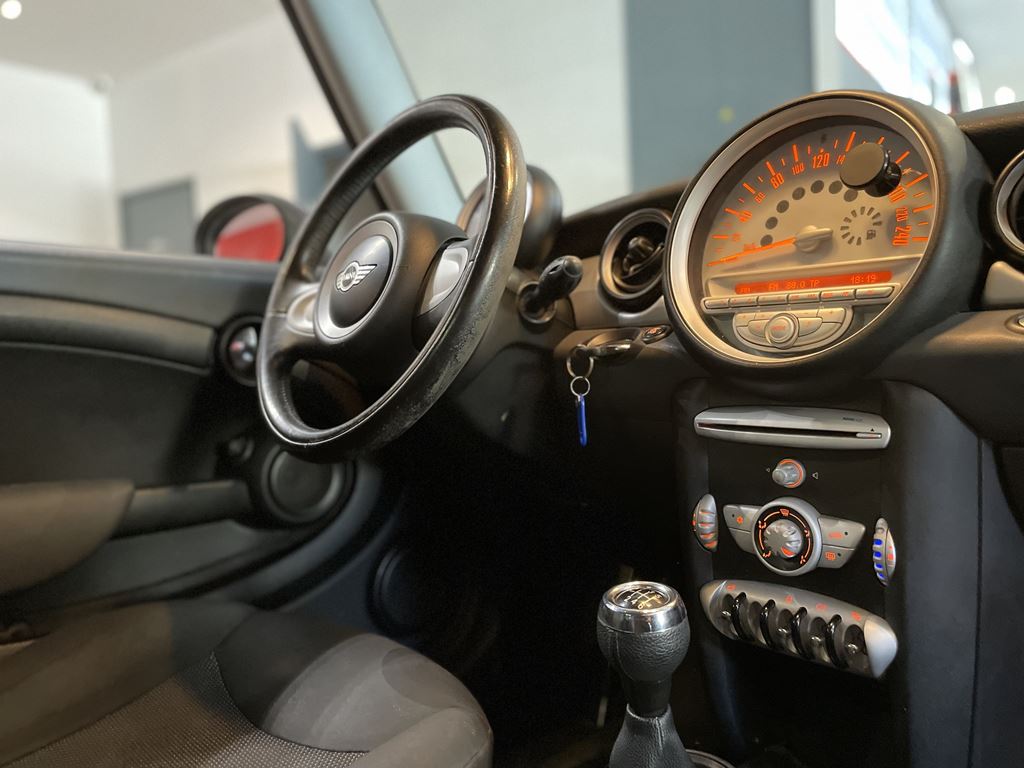 Mini ONE MINI R56 SALT BV6 1.4I - 95