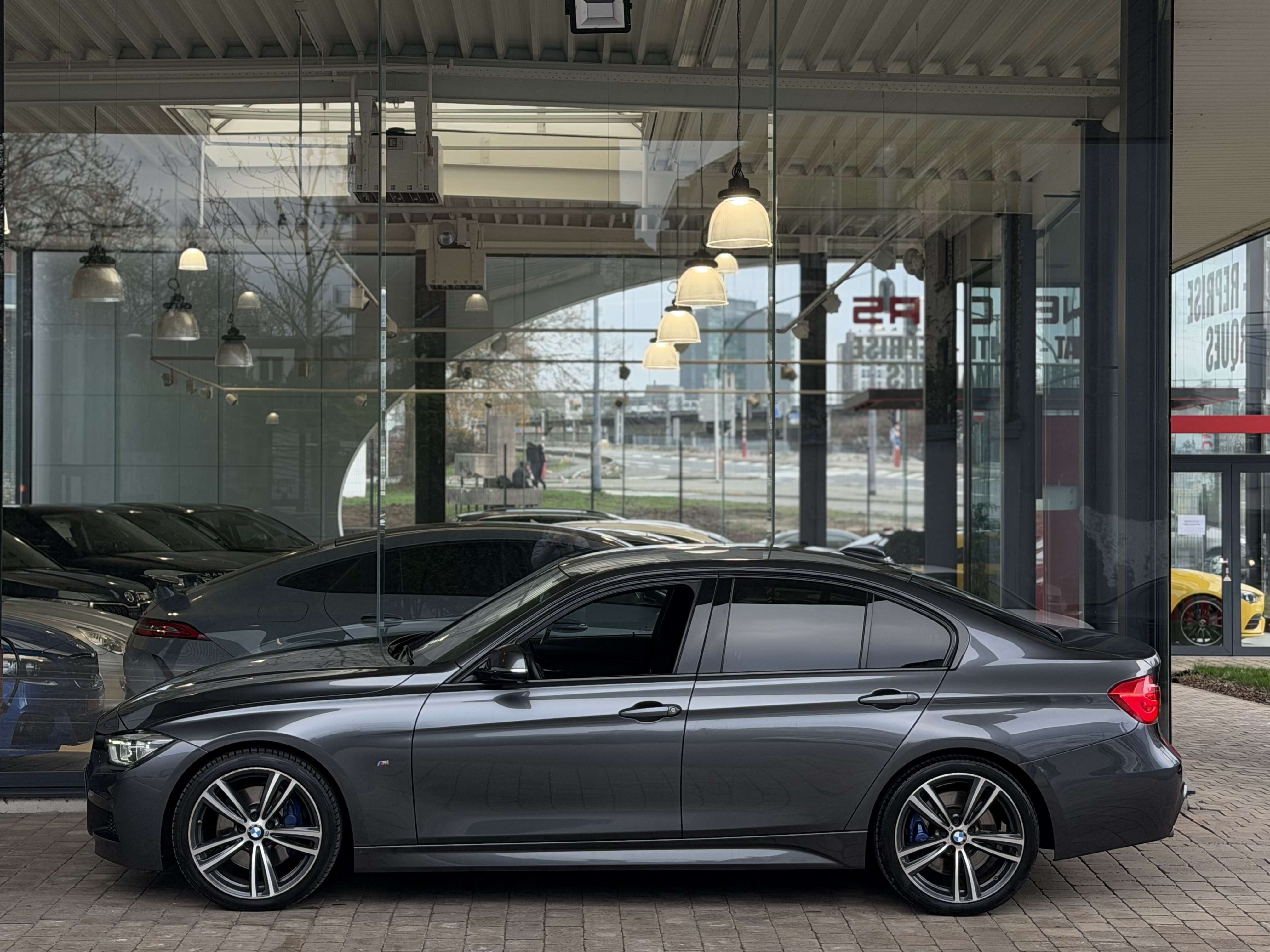 BMW 316 d "PACK-M Performance" BIXENON-CUIR-GPS-CLIM-JA19P