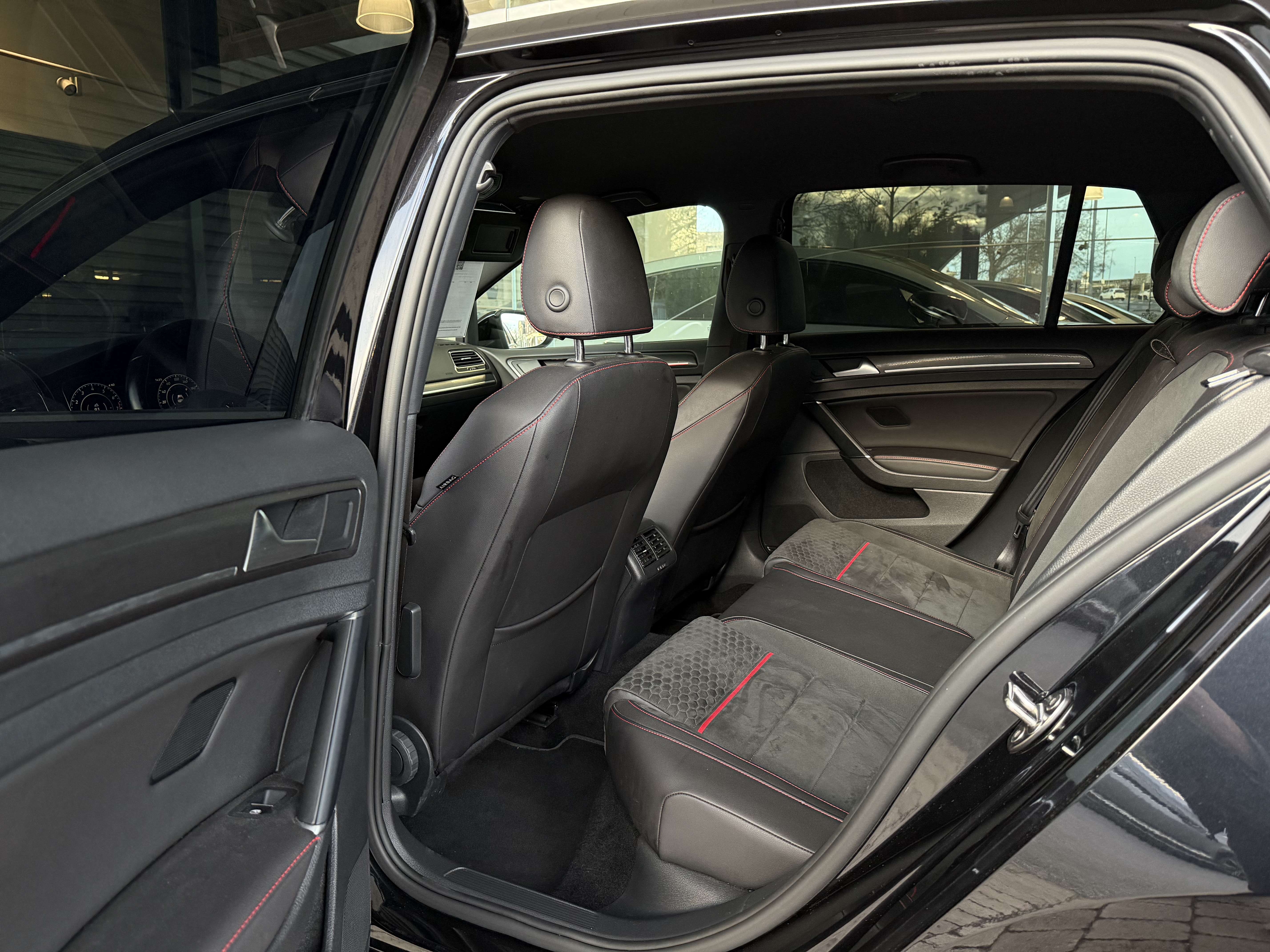 Volkswagen Golf GTI 7.5 Performance COCKPIT-GPS-SIEGES TCR-BIXENON...