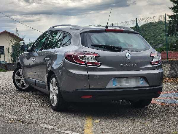 Renault Megane III (2) ESTATE 1.5 DCI 110 FAP AUTHENTIQUE ECO2