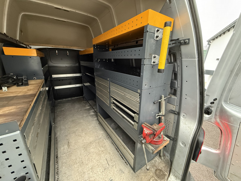 Volkswagen TRANSPORTER FG / PRIX HT 16 650 / 3.0T L2H2 2.0 TDI 102CH BUSINESS LINE