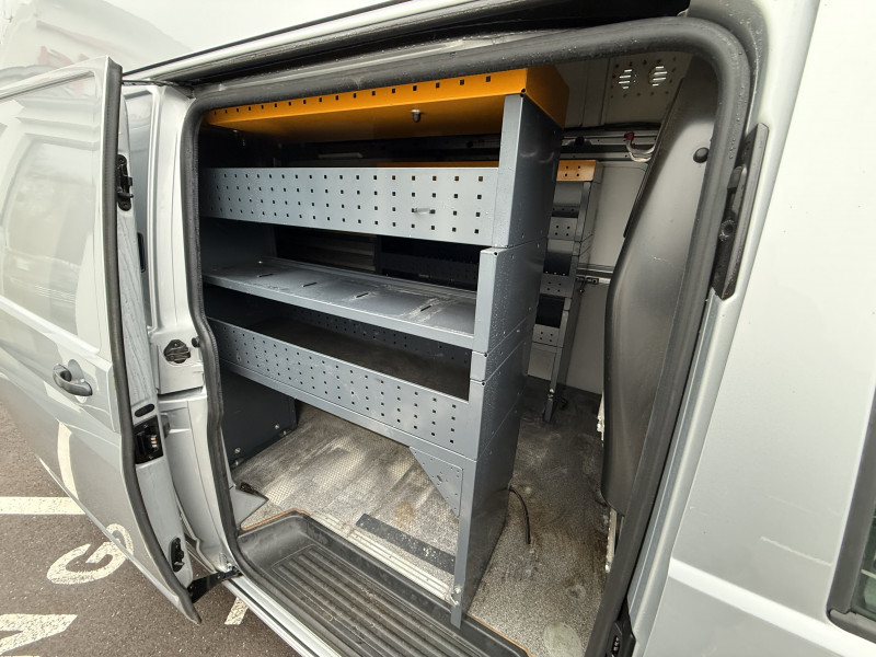 Volkswagen TRANSPORTER FG / PRIX HT 16 650 / 3.0T L2H2 2.0 TDI 102CH BUSINESS LINE
