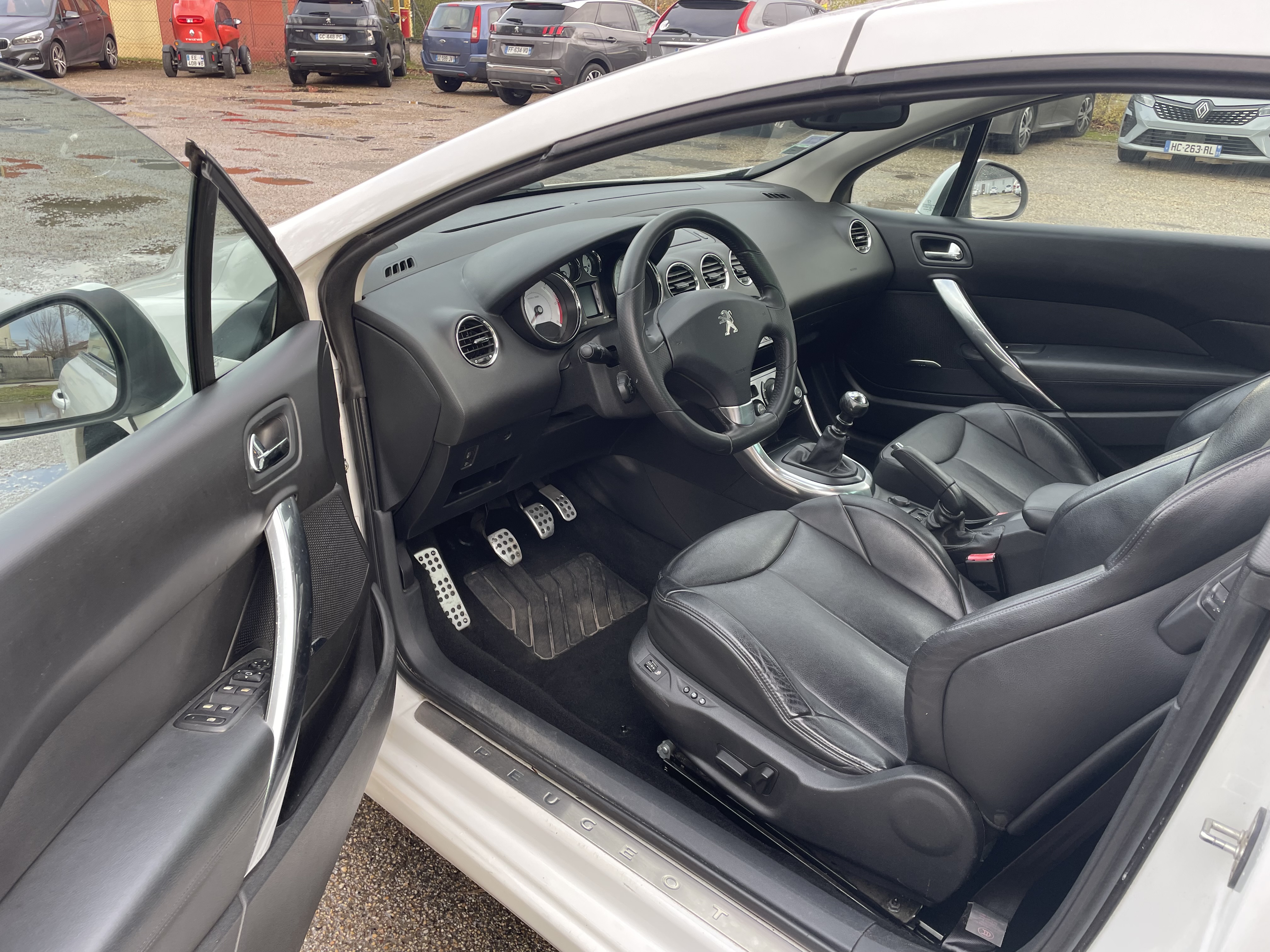 Peugeot 308 (2) CC 2.0 HDI 163 FAP FELINE