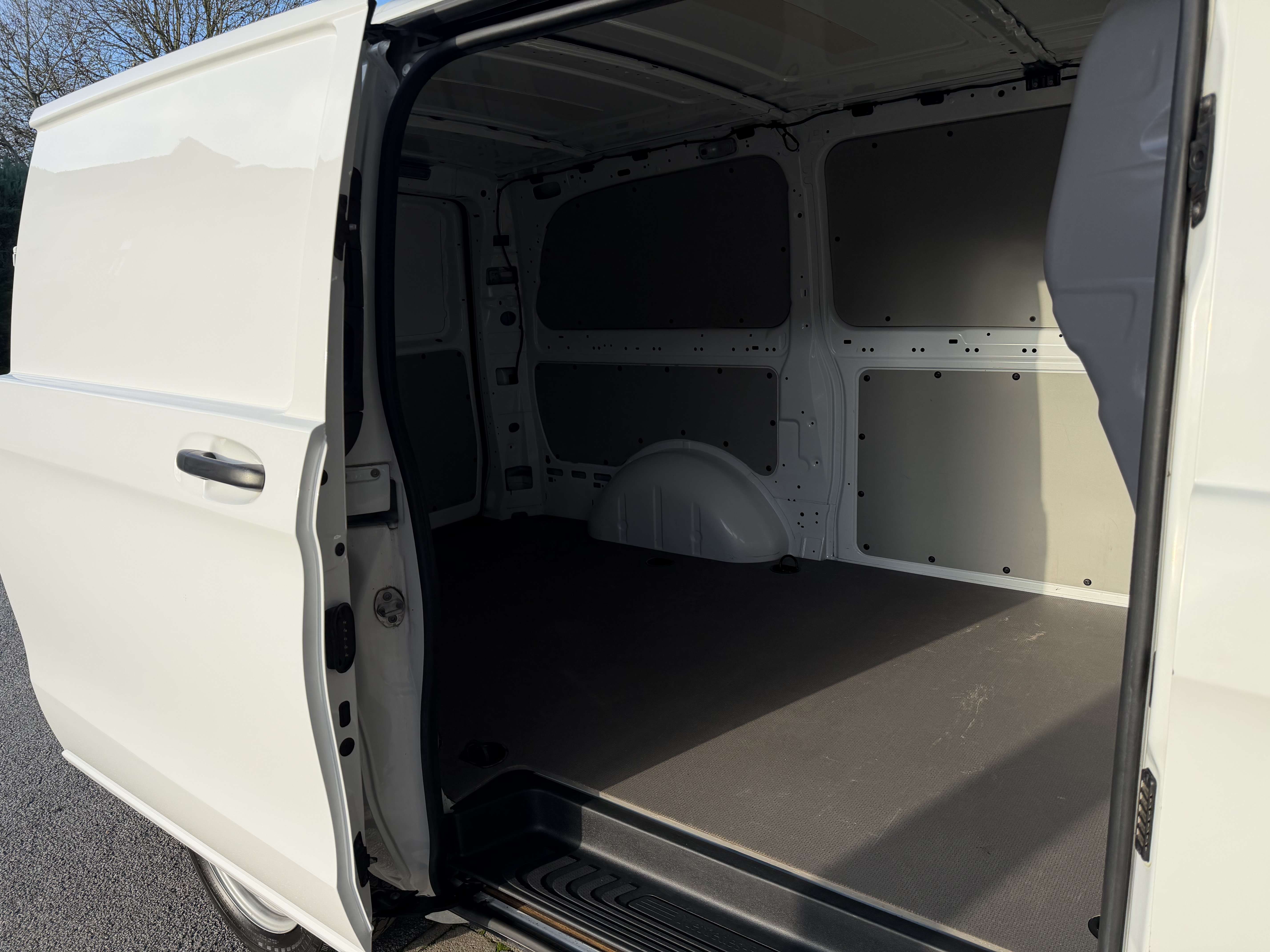 Mercedes-Benz Vito CDi EURO6 "UTILITAIRE" AIRCO-PDC-BLUETOOTH-GAR 1AN