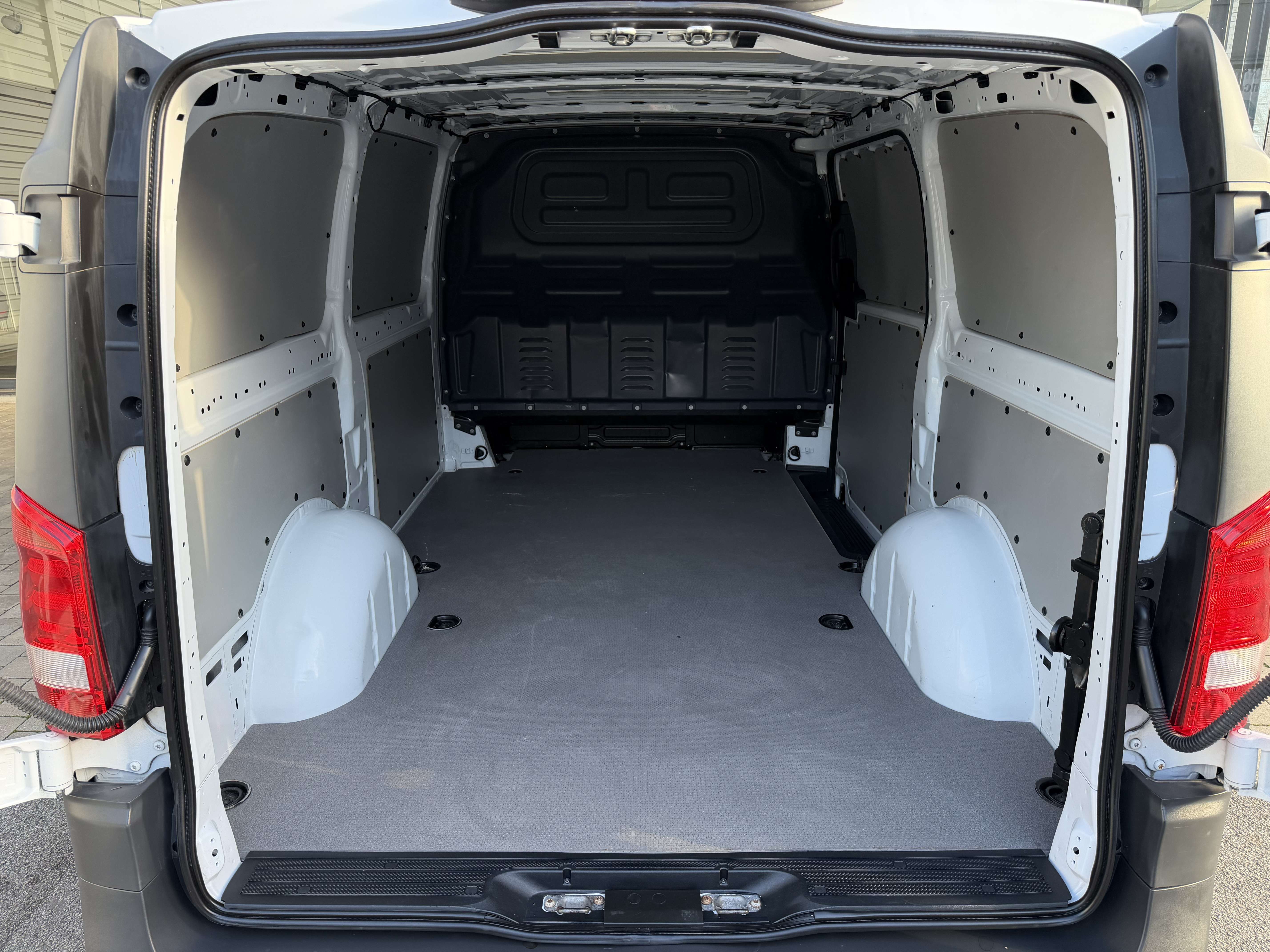 Mercedes-Benz Vito CDi EURO6 "UTILITAIRE" AIRCO-PDC-BLUETOOTH-GAR 1AN