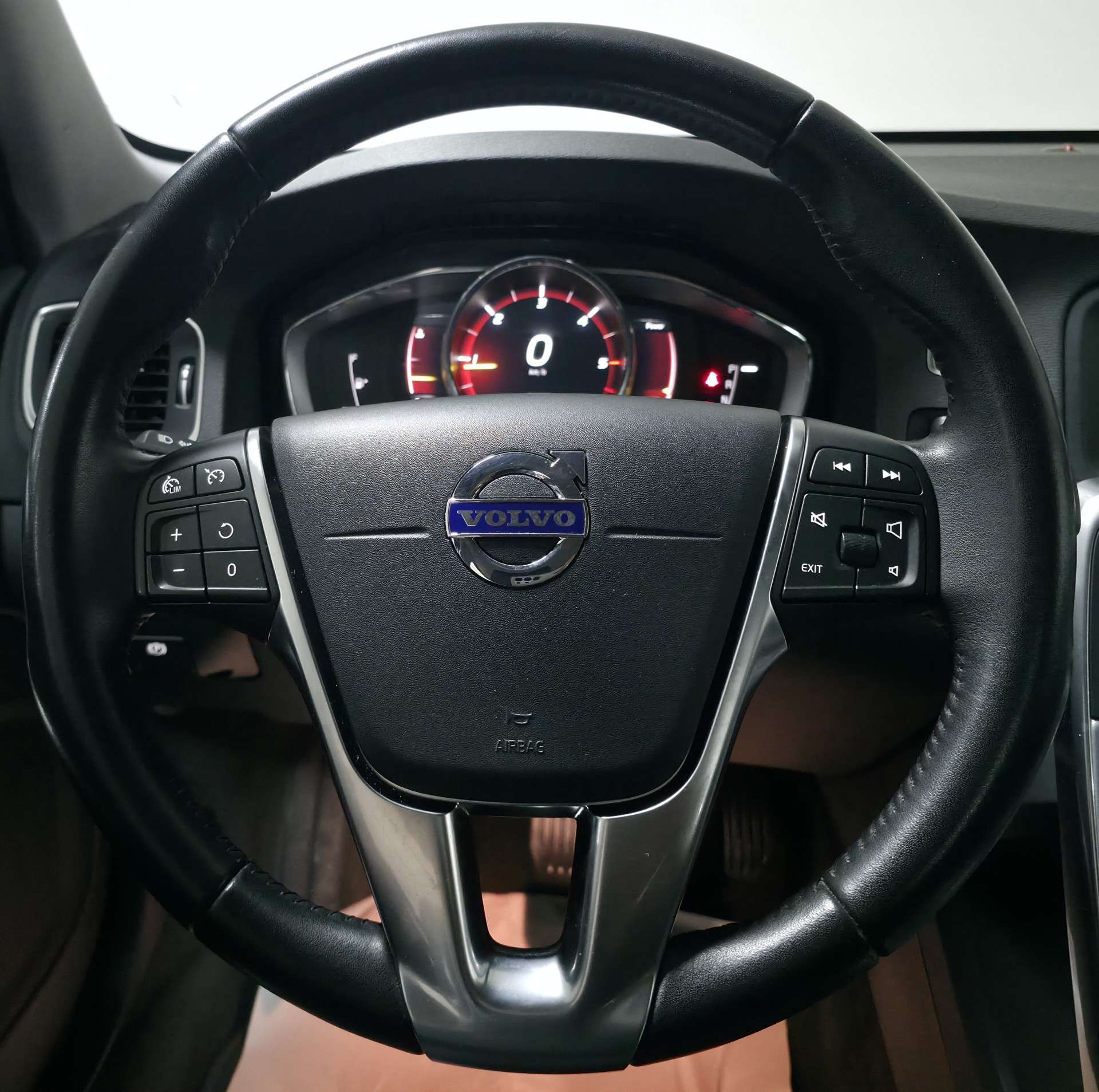 Volvo S60 2.0 D2 B AUTO/CAPTEUR/CRUISE/CUIR/GARANTIE 1 AN