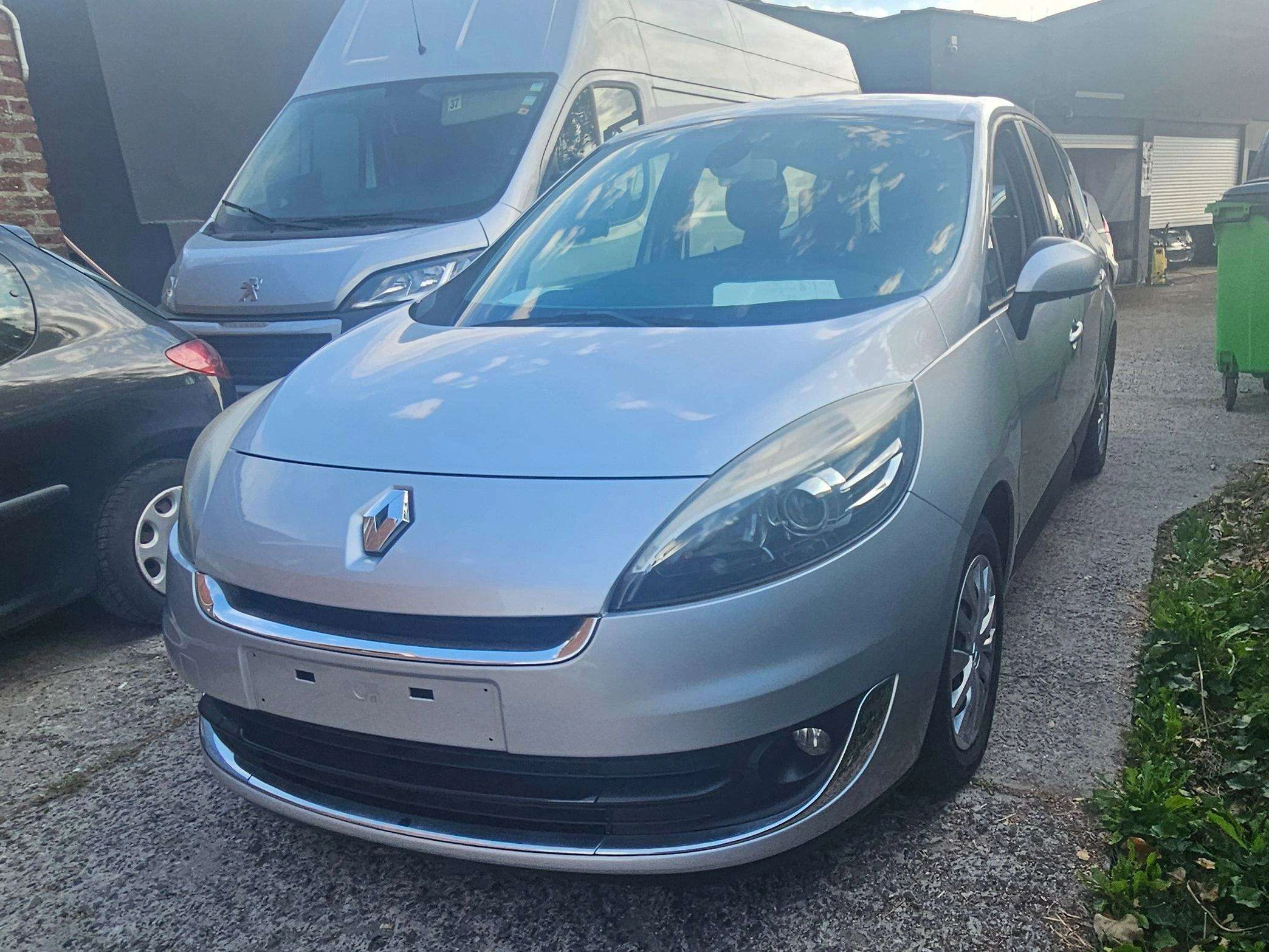 Renault Scenic Scenic dCi 110 EDC Dynamique