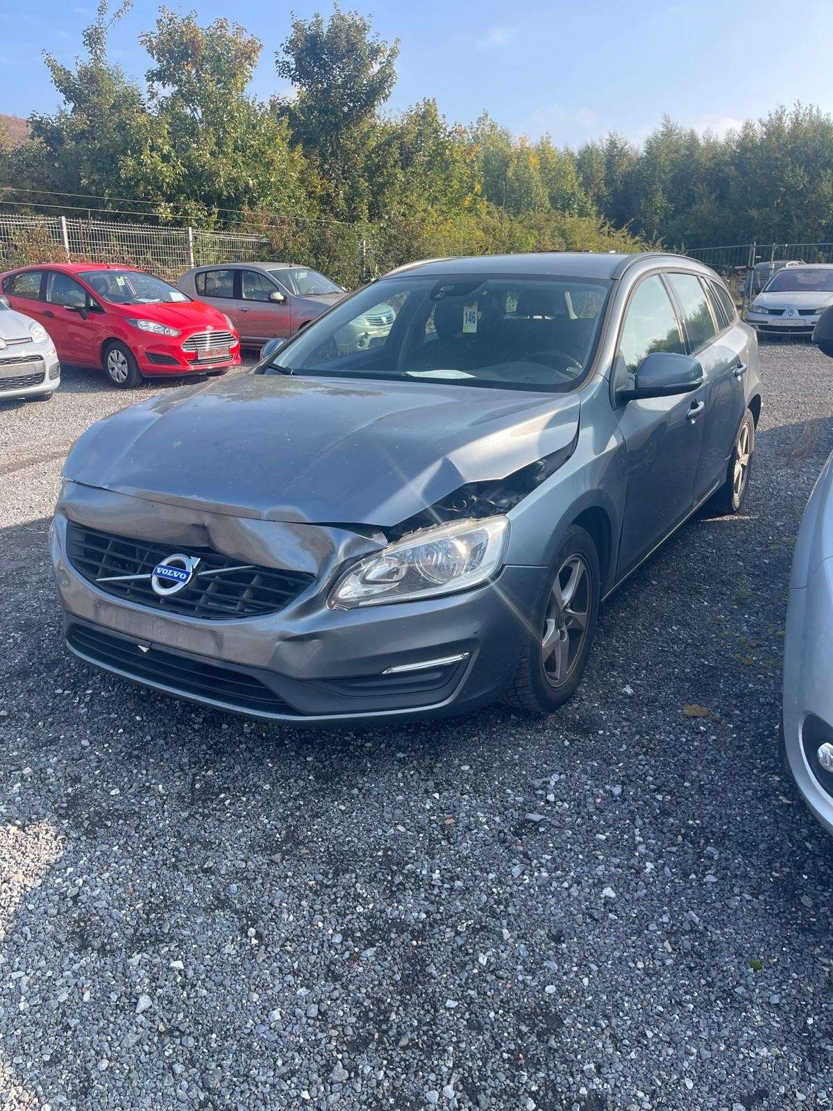 Volvo V60 D2 120 ch Stop&Start Geartronic 6 Kinetic Business