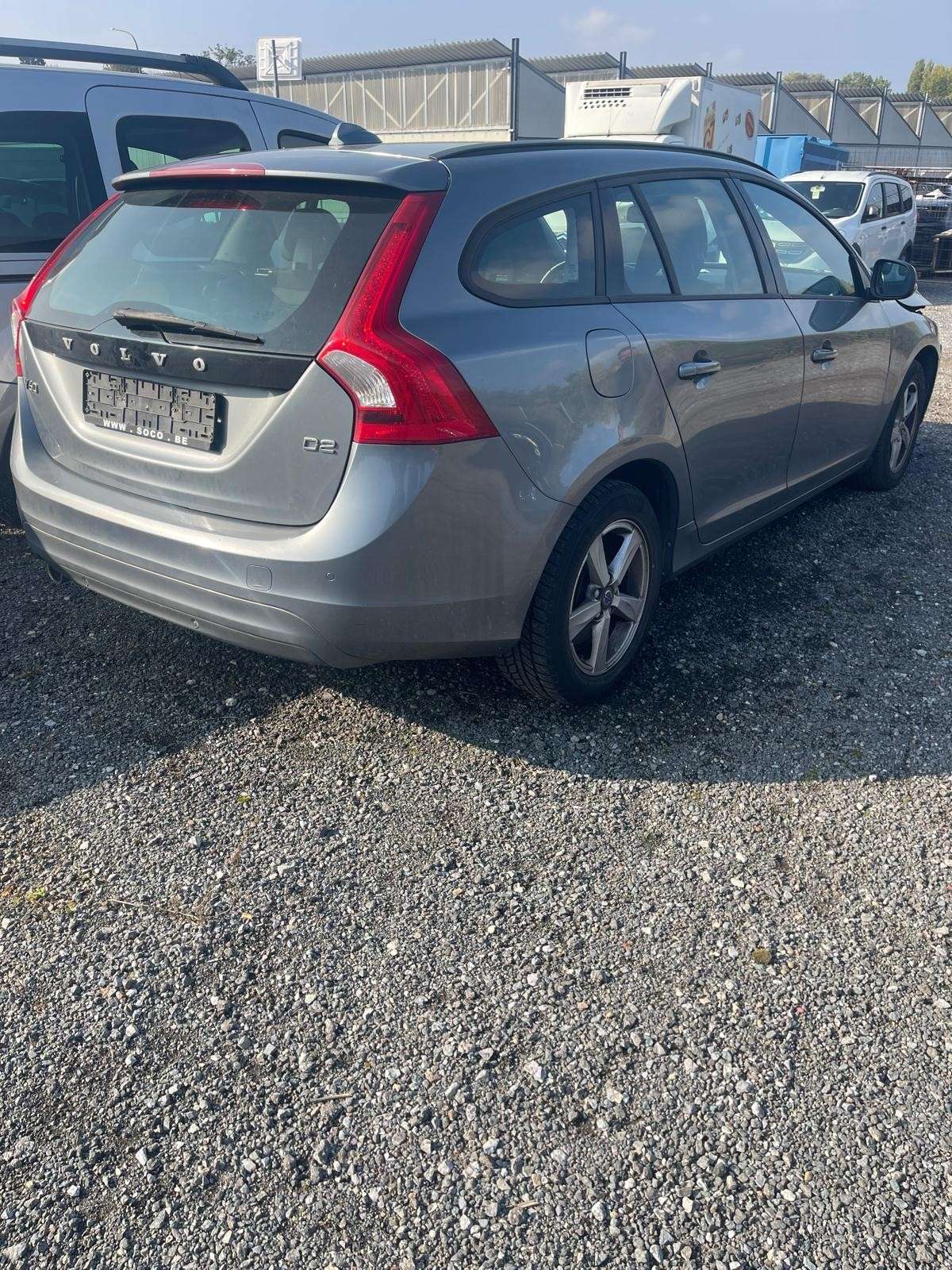 Volvo V60 D2 120 ch Stop&Start Geartronic 6 Kinetic Business