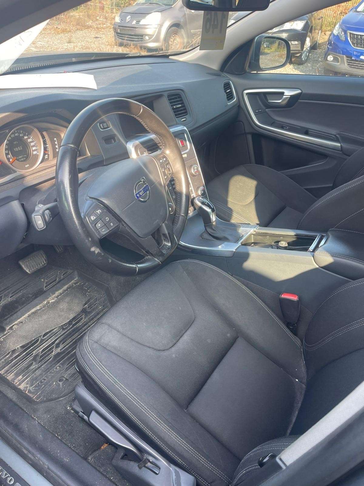 Volvo V60 D2 120 ch Stop&Start Geartronic 6 Kinetic Business