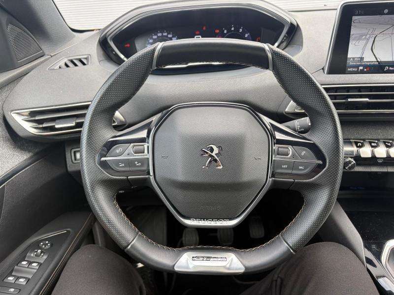 Peugeot 5008 1