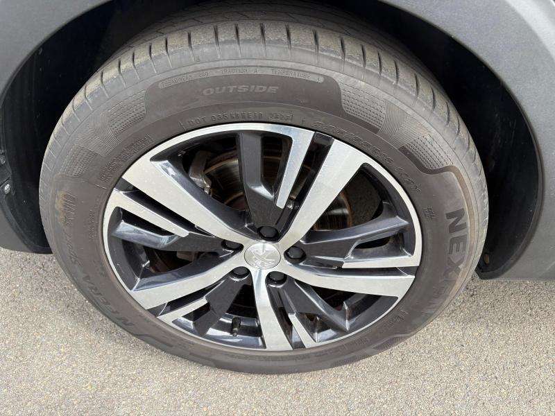 Peugeot 5008 1