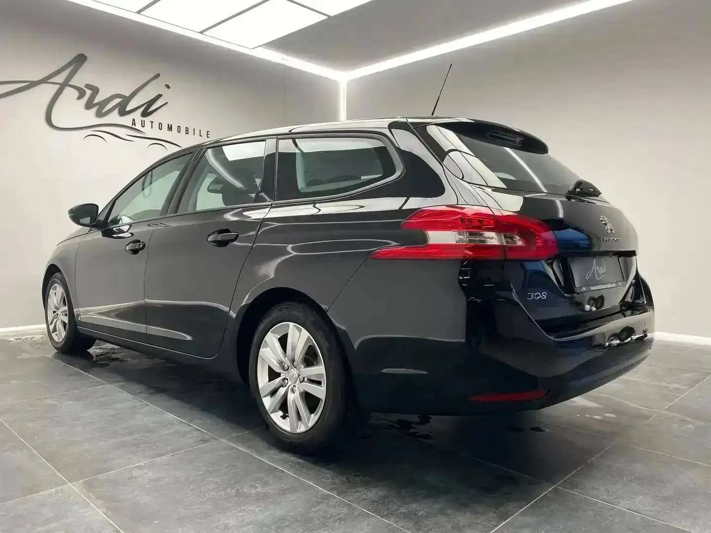 Peugeot 308 1.2i *CRUISE CONTROL*AIRCO*GPS*1ER PROP*GARANTIE*