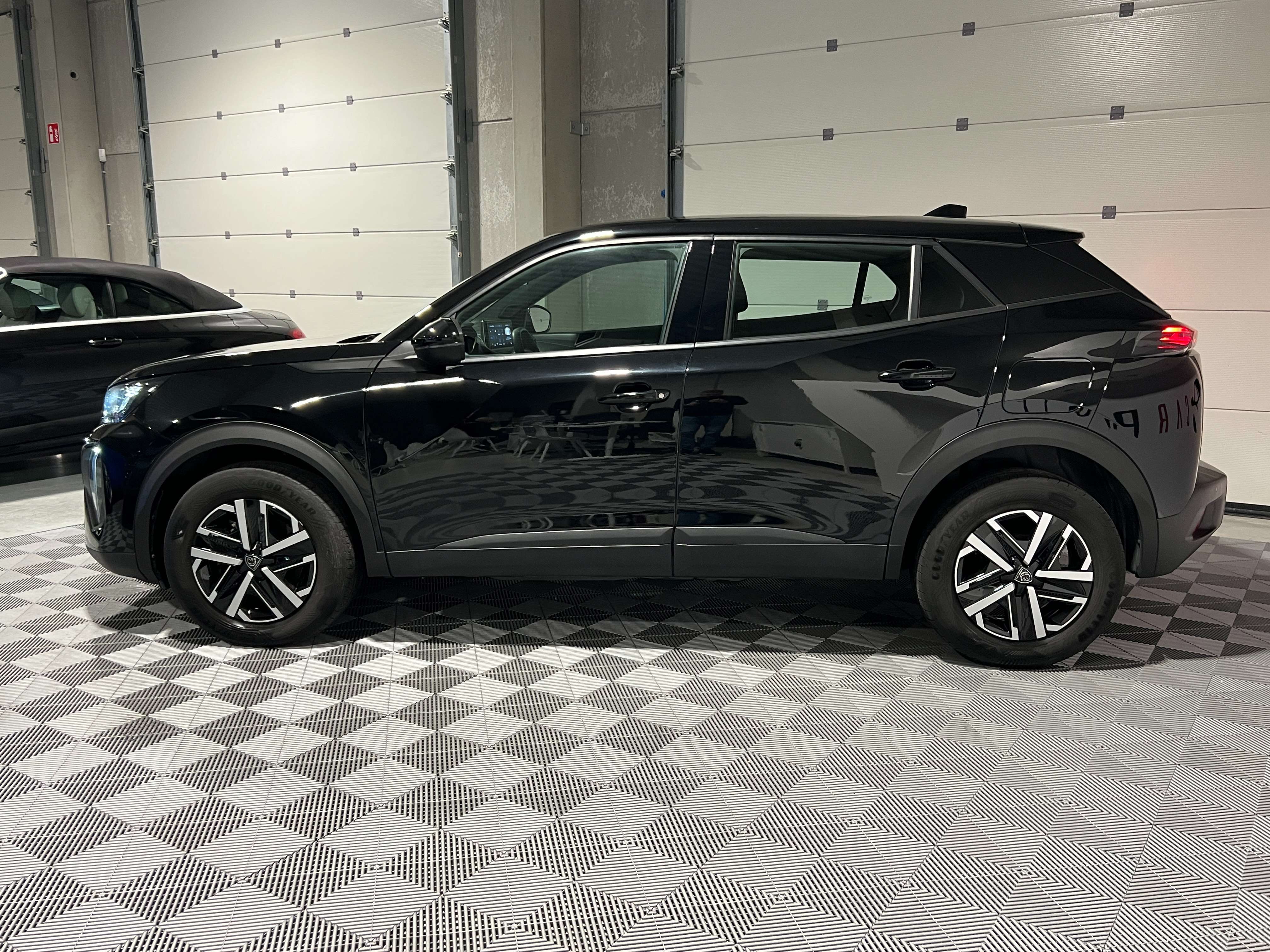 Peugeot 2008 1.5 BlueHDi Active/GPS/CARPLAY/CLIM AUTO/LED/
