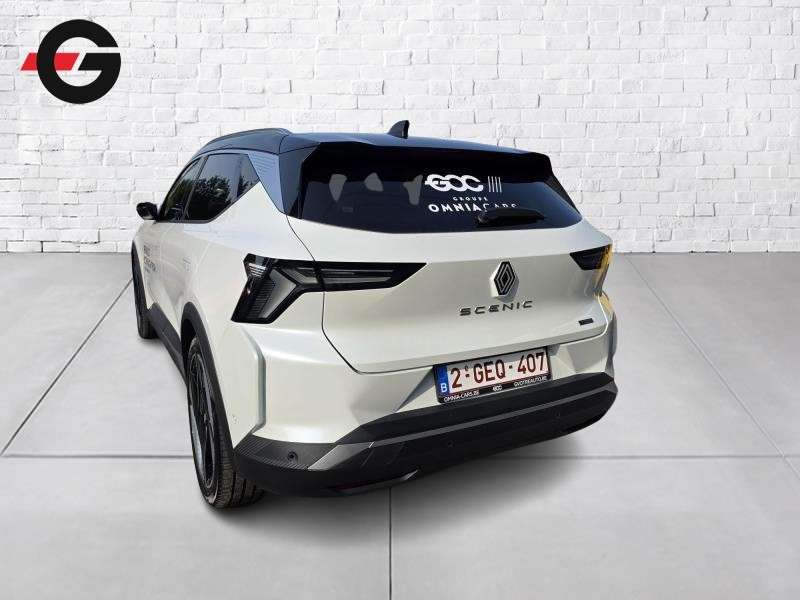 Renault Scenic Iconic 220 Long Range