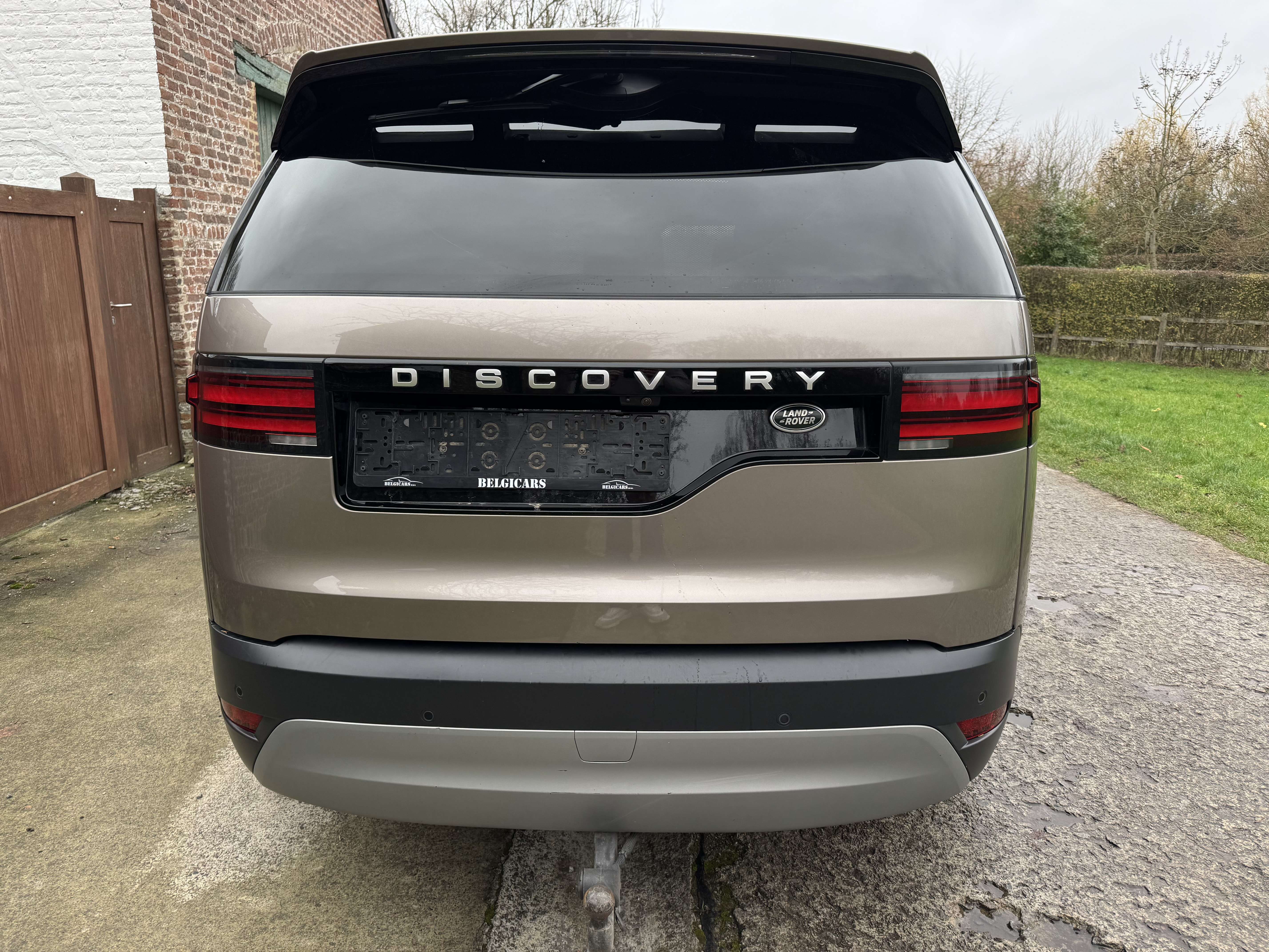 Land Rover Discovery 3.0 D || PANO || CAM || GARANTIE 2027 || ATELAGE