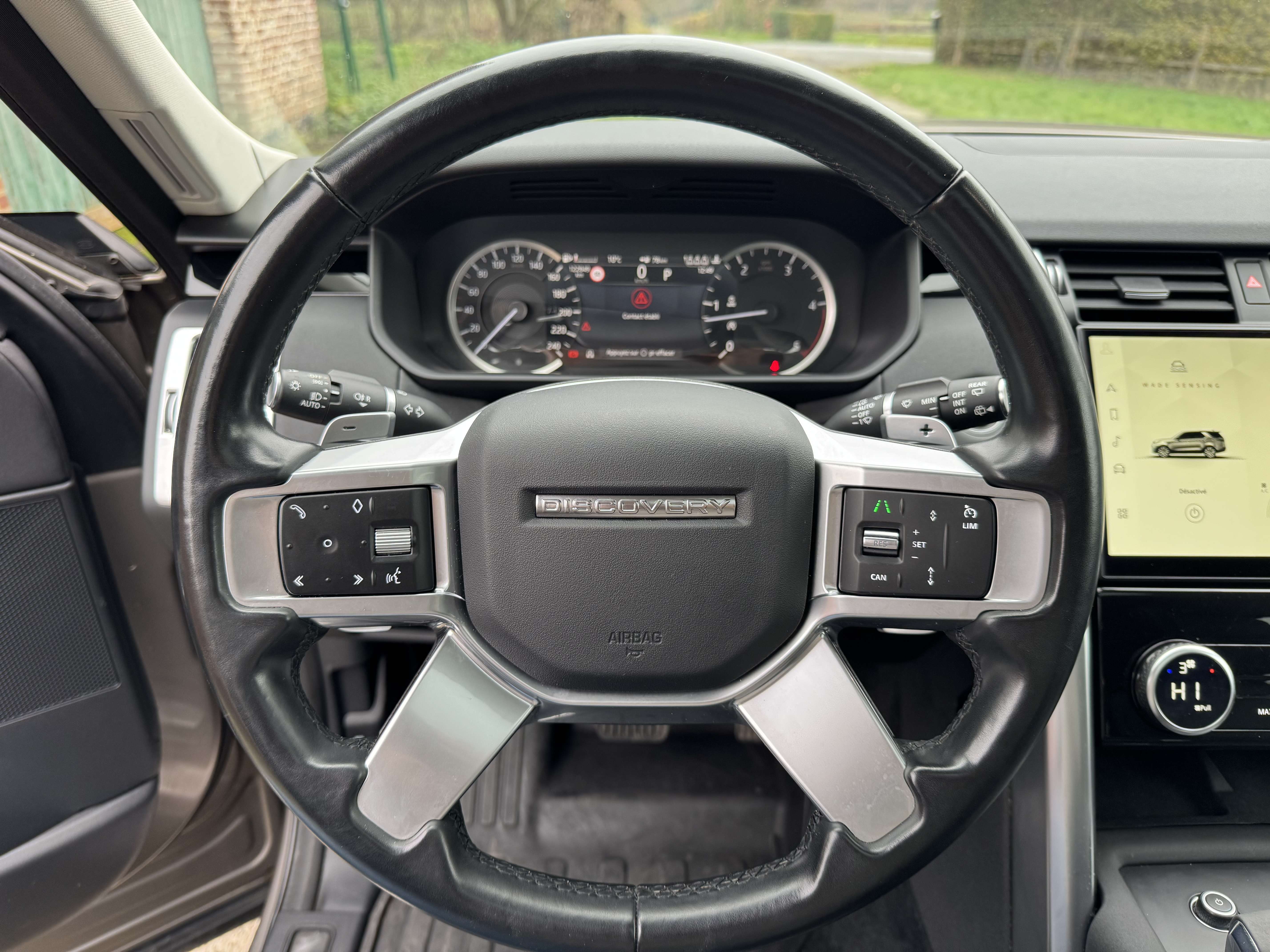 Land Rover Discovery 3.0 D || PANO || CAM || GARANTIE 2027 || ATELAGE