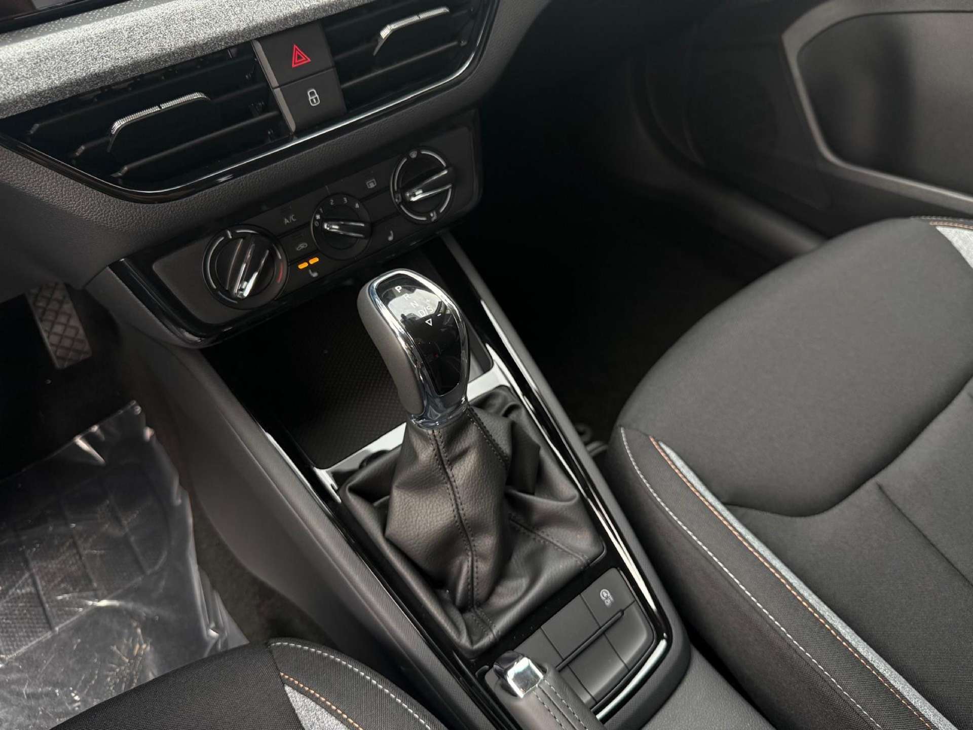 Skoda Scala 1.0 TSI 115pk DSG Drive automaat NIEUW KORTING  !!