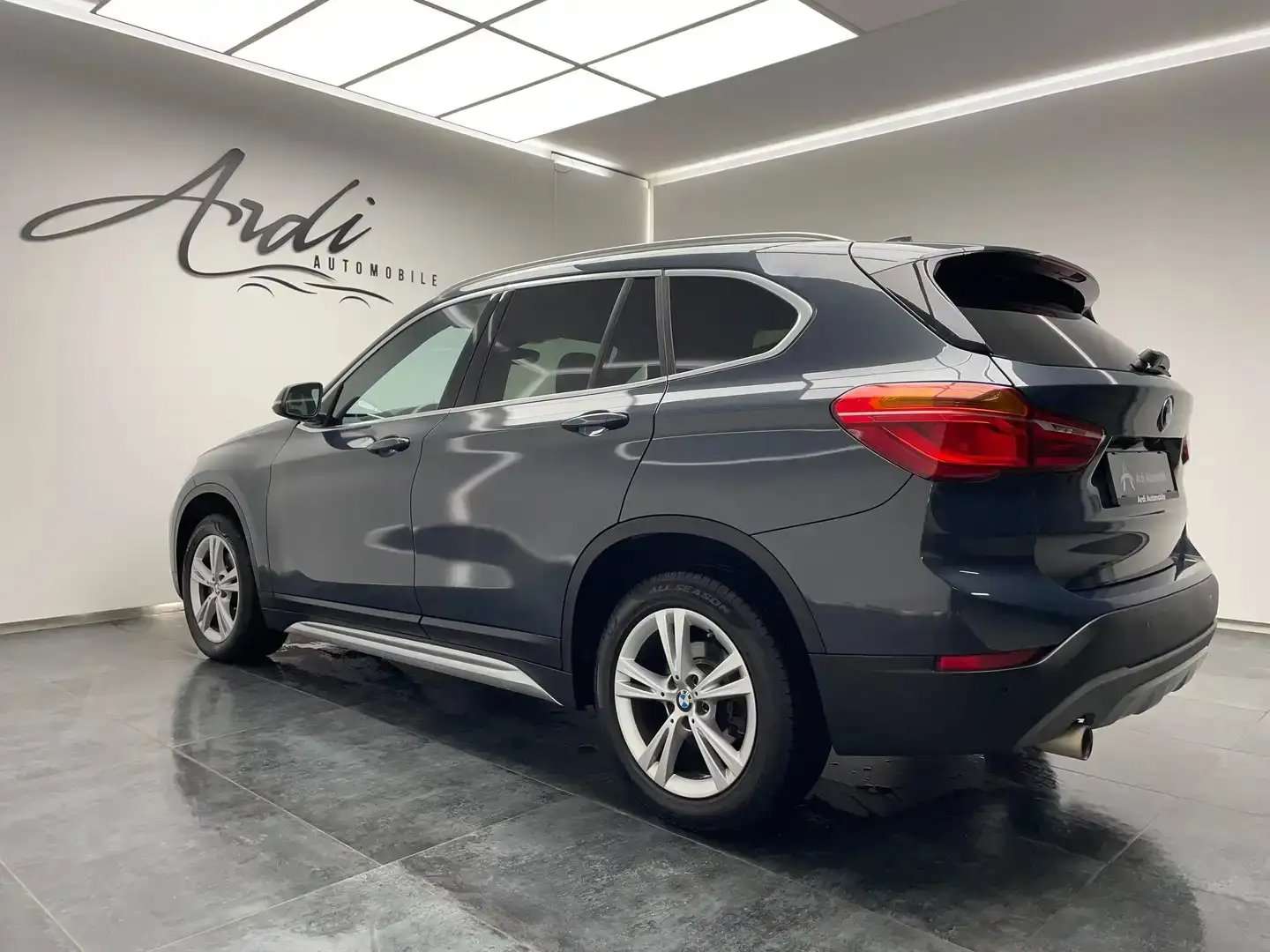 BMW X1 1.5iA sDrive *TVA*CAMERA*LED*1ER PROPRIO*GARANTIE*