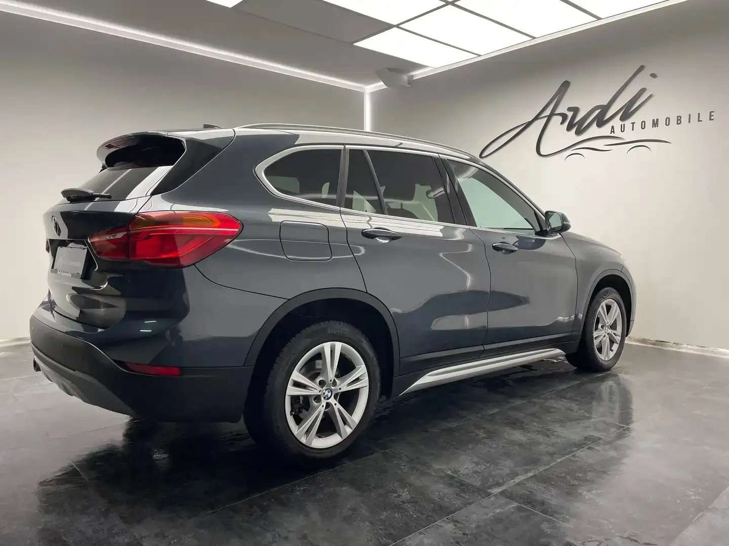 BMW X1 1.5iA sDrive *TVA*CAMERA*LED*1ER PROPRIO*GARANTIE*