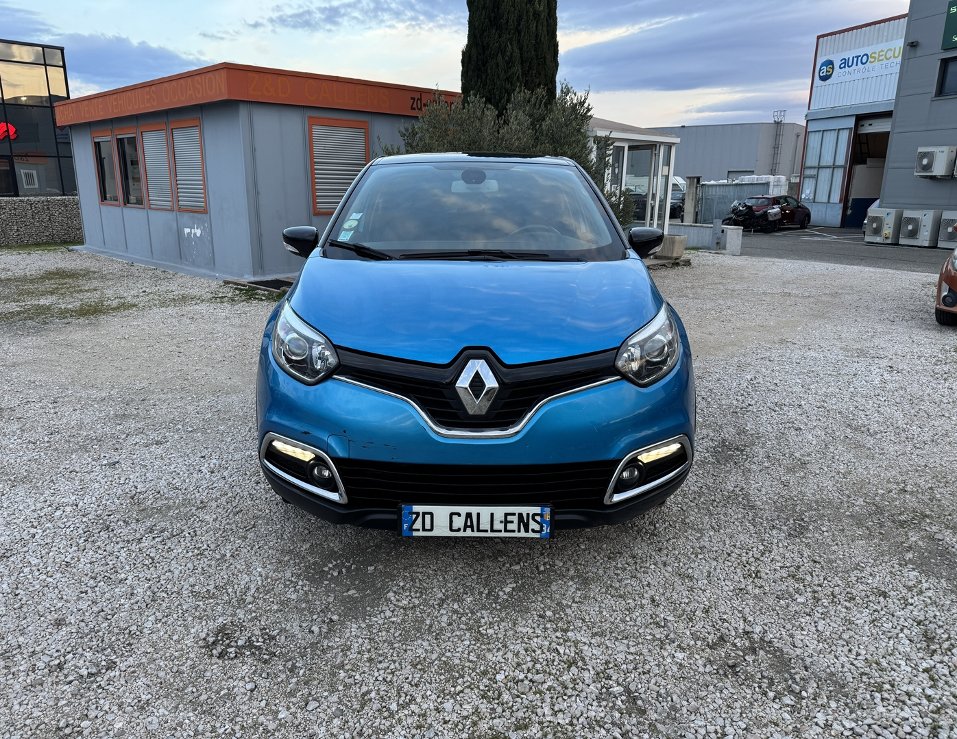 Renault CAPTUR 1.5 DCI 90CH STOP&START ENERGY INTENS EDC EURO6 2016