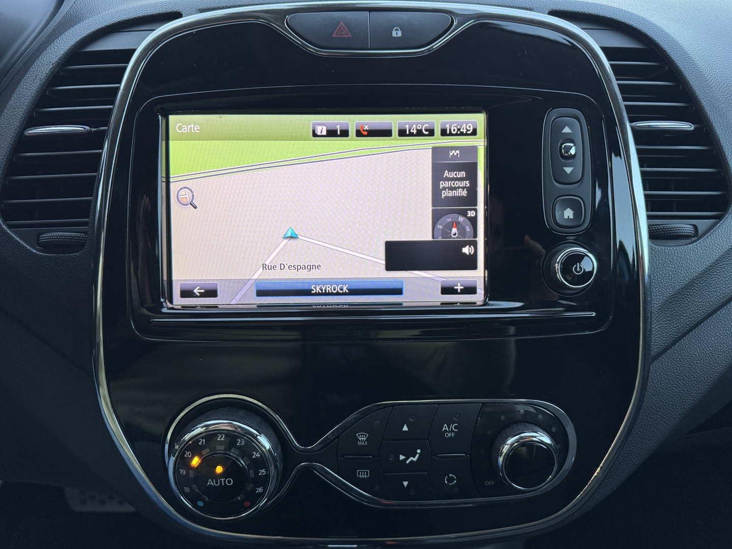 Renault CAPTUR 1.5 DCI 90CH STOP&START ENERGY INTENS EDC EURO6 2016
