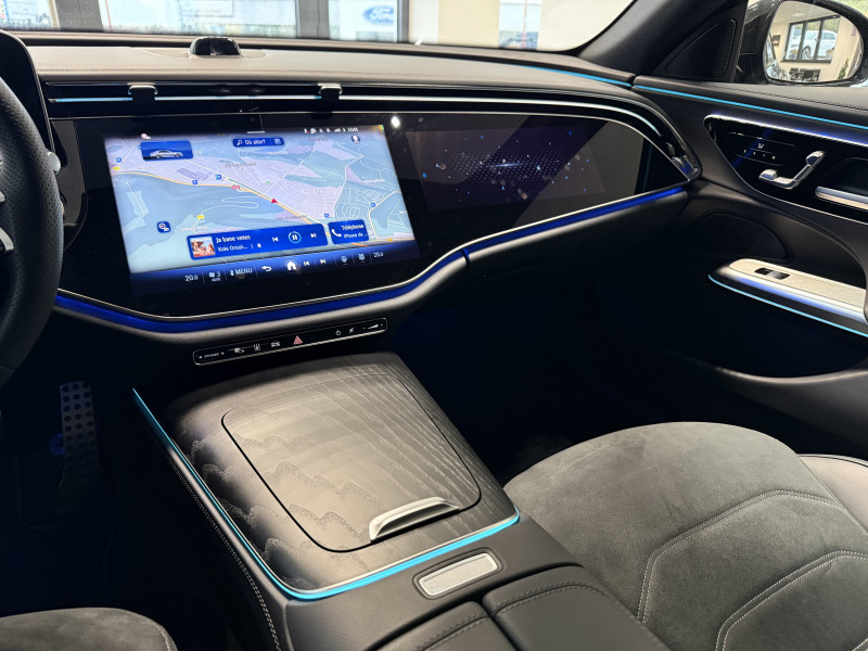 Mercedes-Benz CLASSE E / A PARTIR DE 722,26/MOIS* / 220 D 197+23CH AMG LINE 9G-TRONIC