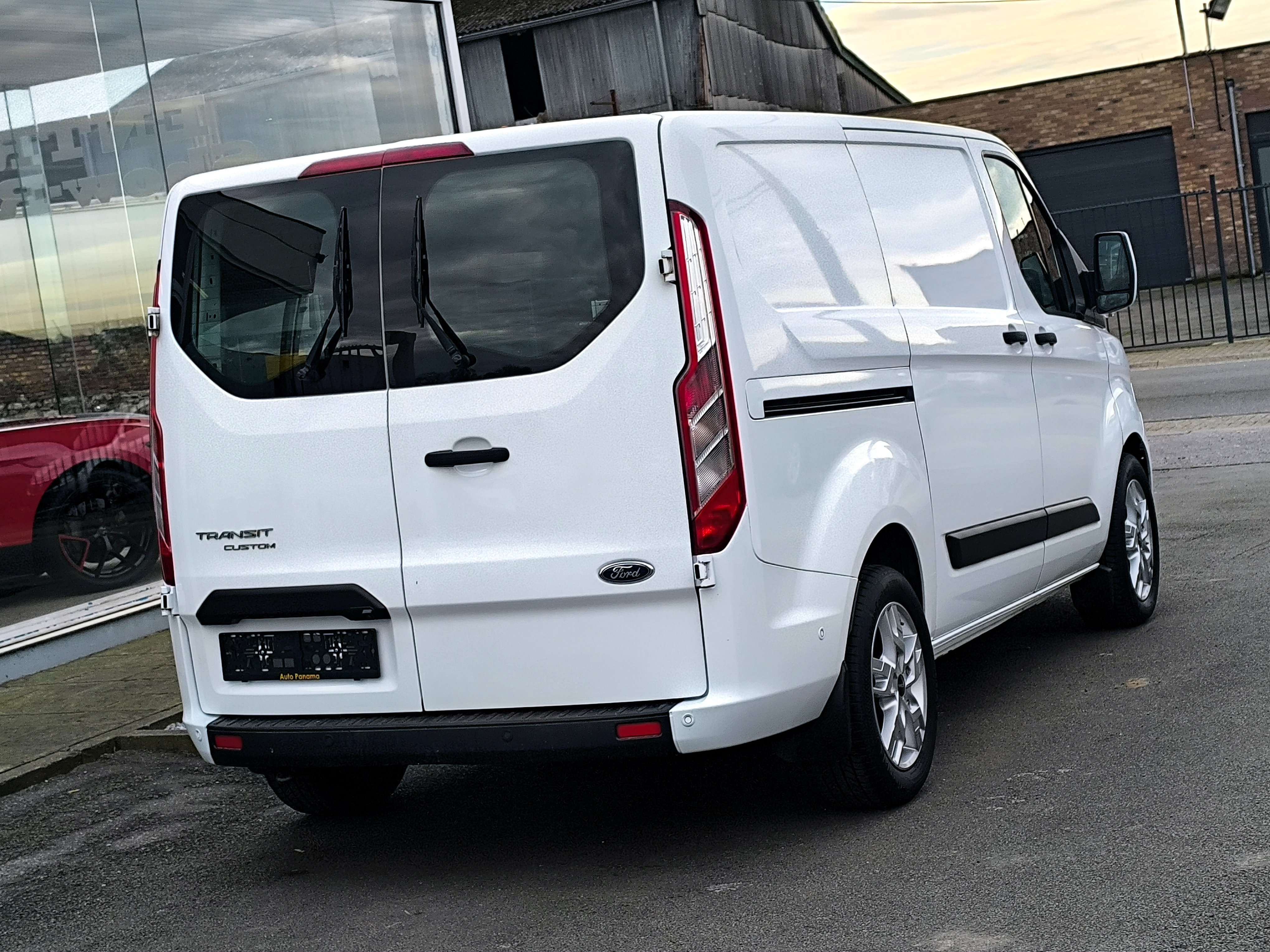 Ford Transit Custom 2.0TDCI 130CV B.AUTO L2 TVA COMPRİ 2X PORTE LATER