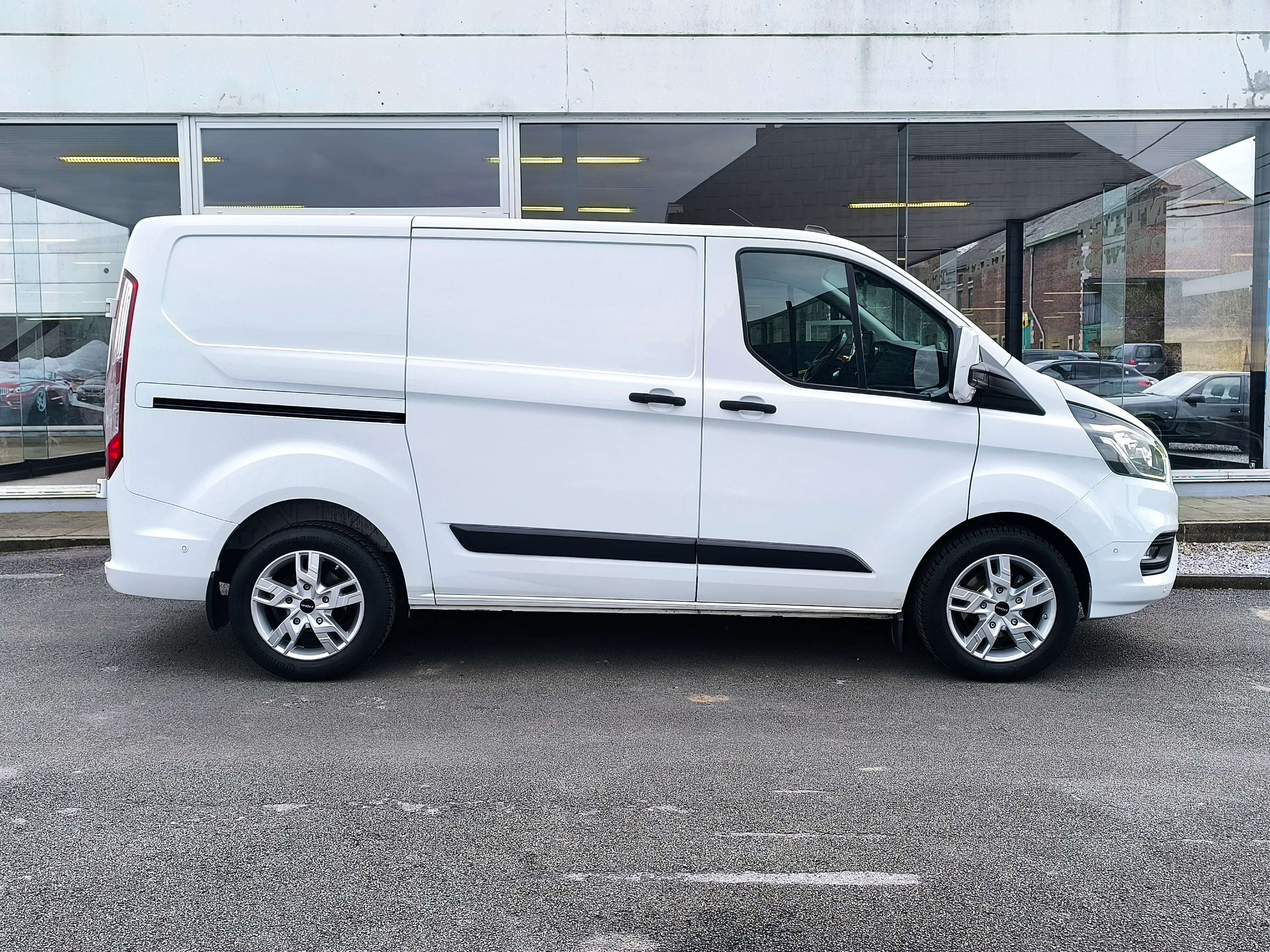Ford Transit Custom 2.0TDCI 130CV B.AUTO L2 TVA COMPRİ 2X PORTE LATER