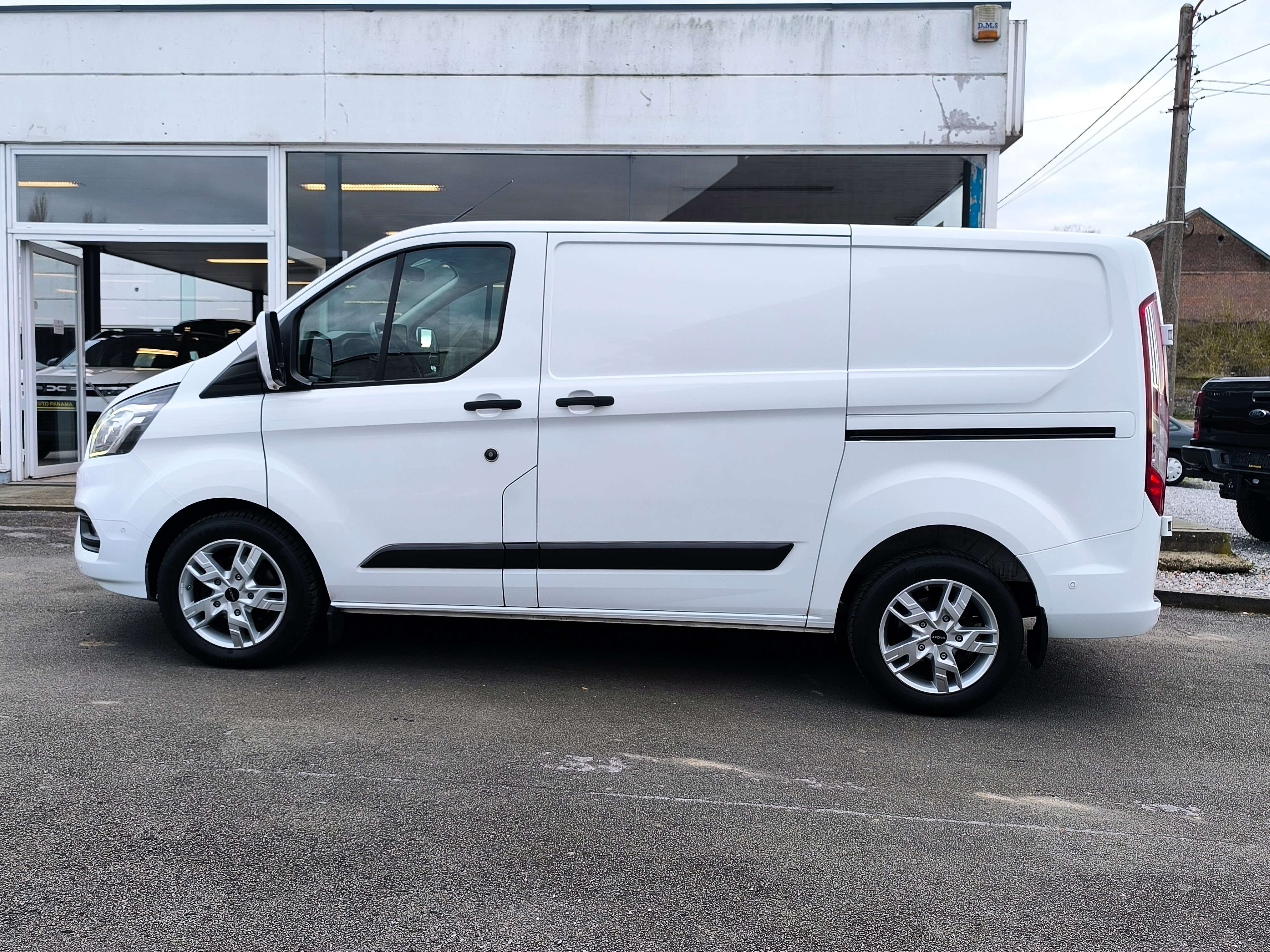 Ford Transit Custom 2.0TDCI 130CV B.AUTO L2 TVA COMPRİ 2X PORTE LATER