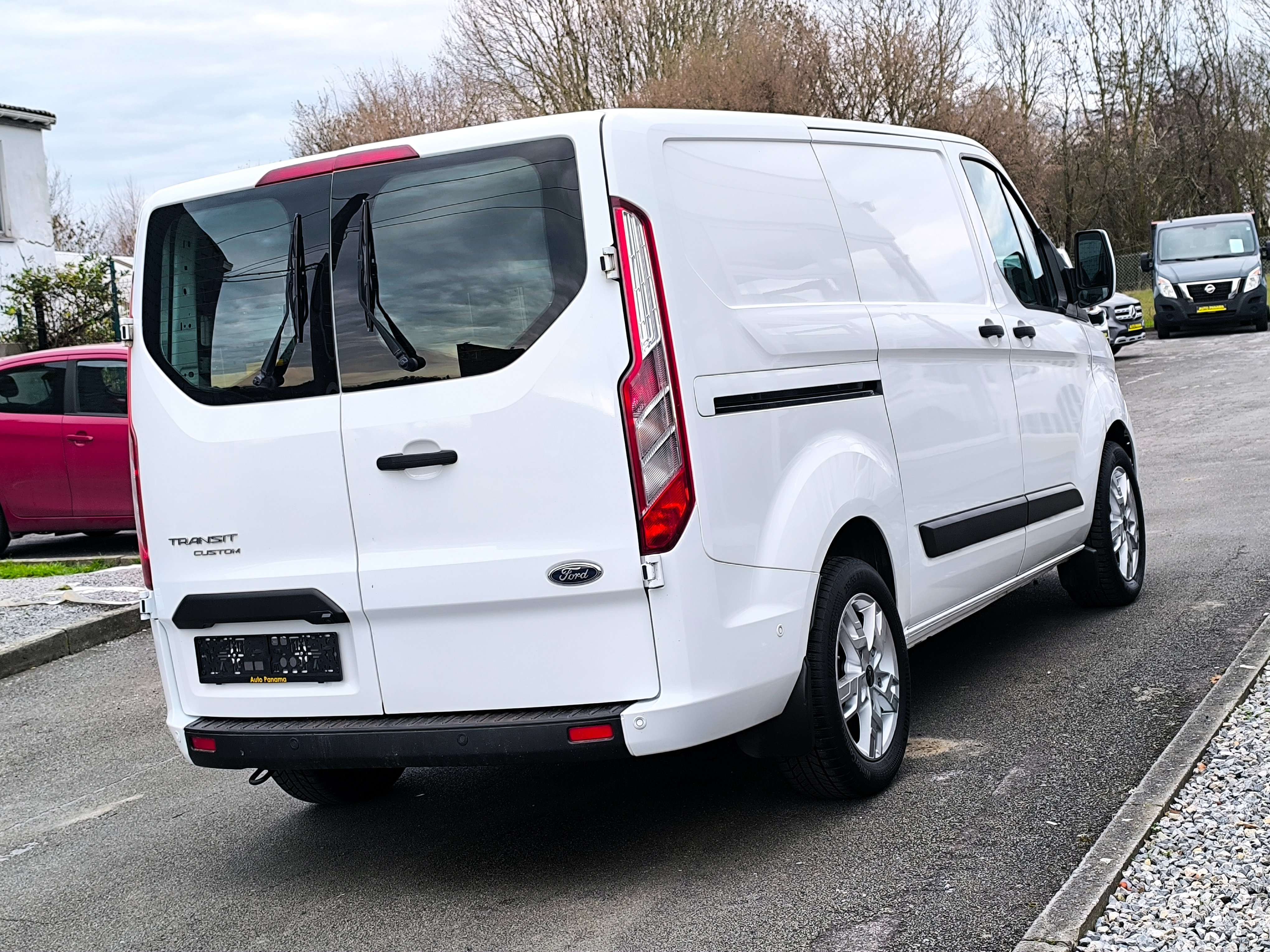 Ford Transit Custom 2.0TDCI 130CV B.AUTO L2 TVA COMPRİ 2X PORTE LATER