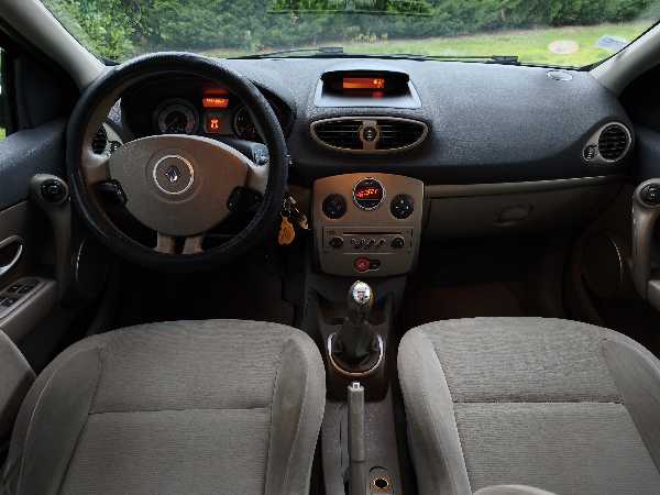 Renault Clio 3 Privilège 1.5 dCi 1ère main/ Distri Neuve/ CT OK