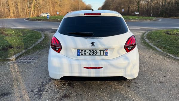 Peugeot 208 (2) 1.6 BLUEHDI 75 ACTIVE 5P