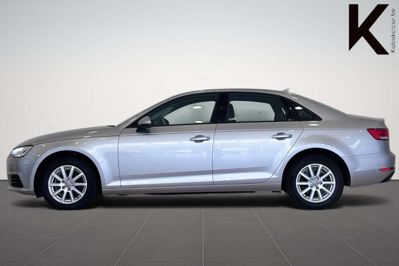 Audi A4 2.0 TDi 136cv B.V S tronic//GPS/CAPTEURS/TEL/USB